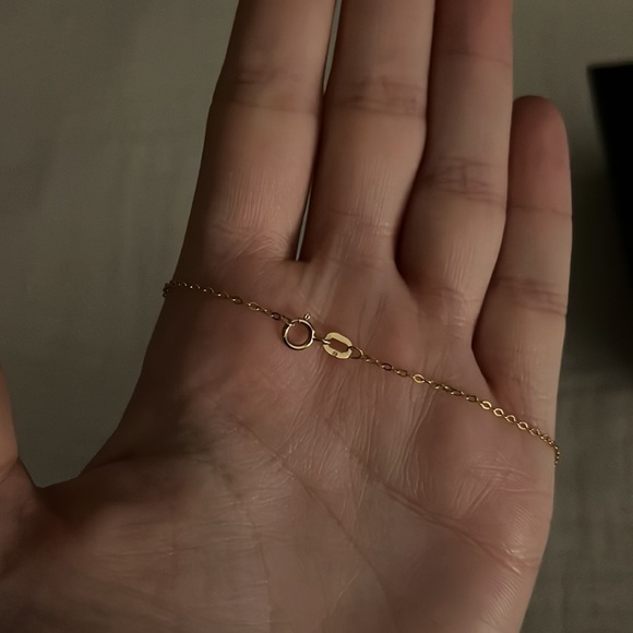 Graduated Pendant Necklace - Picture 9 of 12